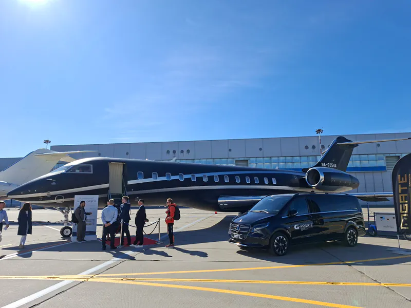 Экспозиция выставки деловой авиации RUBAE 2026